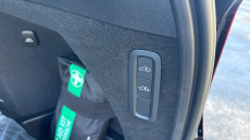 Volvo XC90 2.0 T8 406 PHEV Ultra Dark 5dr AWD Geartronic Estate